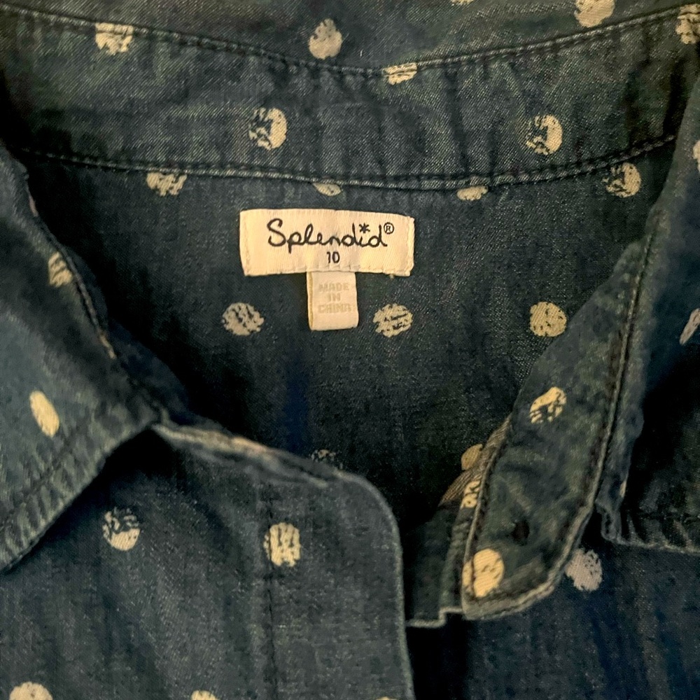 Collared button down - Picture 2 of 4